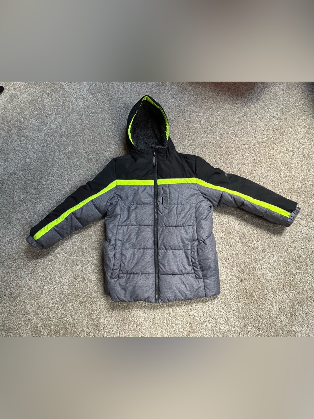 ZeroXposur Boys' Winter Puffer Jacket (Size 8)